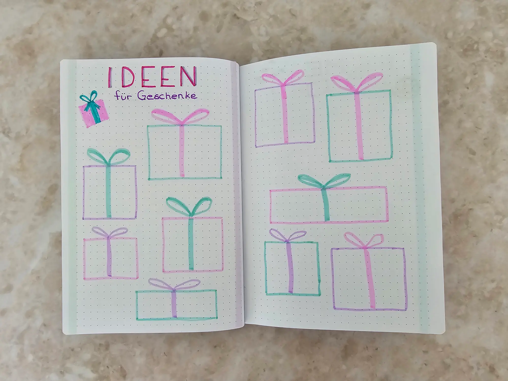 bullet-journal-gestalten-kawaii-stil-geschenkideen Bullet Journal gestalten im Kawaii Stil – Geschenkideen Sammlung mit bunten Geschenkzeichnungen als Notizfelder in Rosa, Flieder und Türkis.